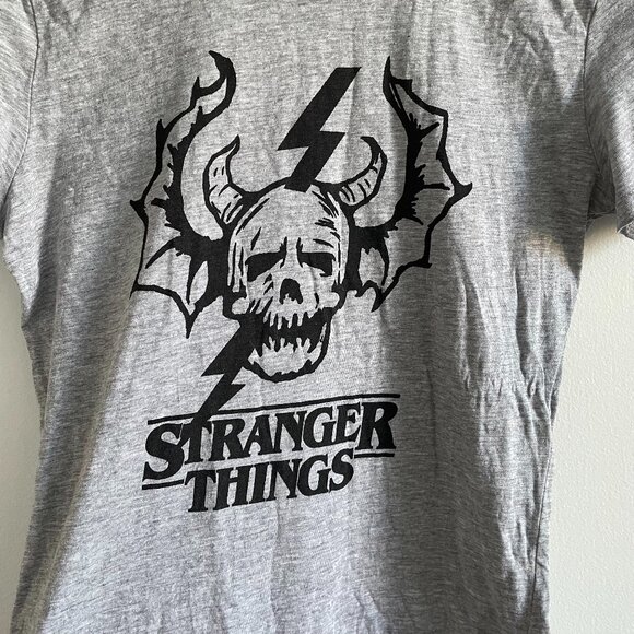 Stranger Things - Official Grey T-Shirt - Picture 2 of 4
